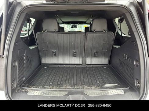 Used 2024 GMC Yukon XL Denali image 17