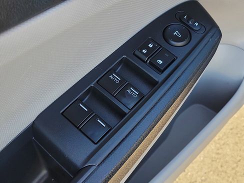 Used 2012 Honda Accord LX image 14