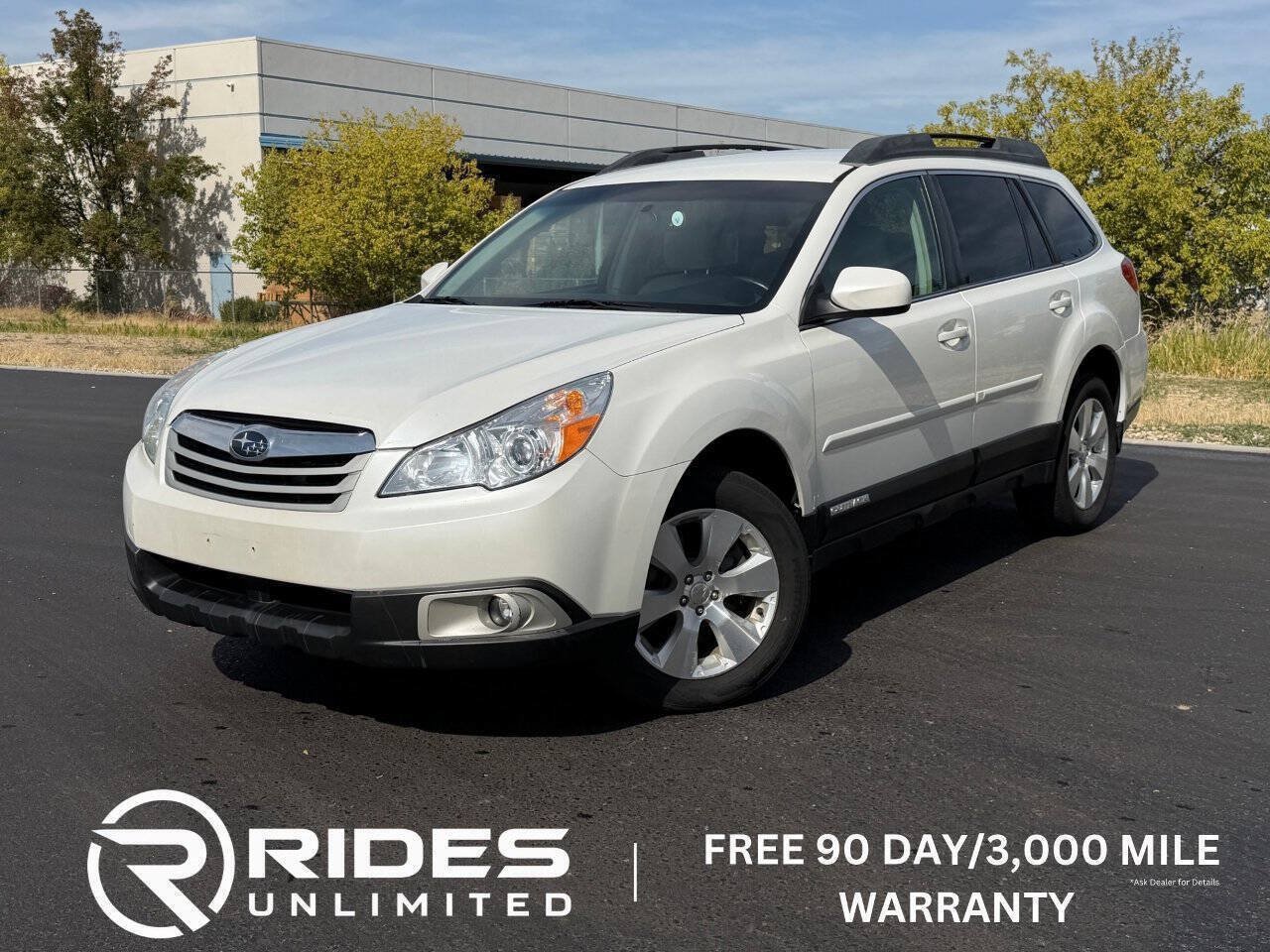 Used 2010 Subaru Outback 3.6R Limited AWD/4WD image 1