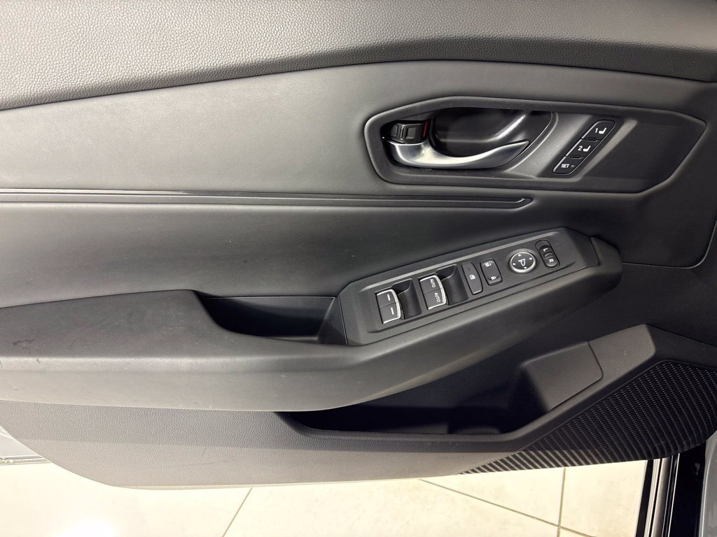 Used 2025 Honda Accord EX-L image 17