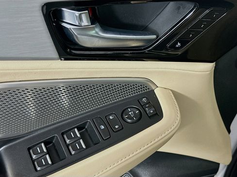 Used 2023 Acura MDX FWD w/ Technology Package image 15