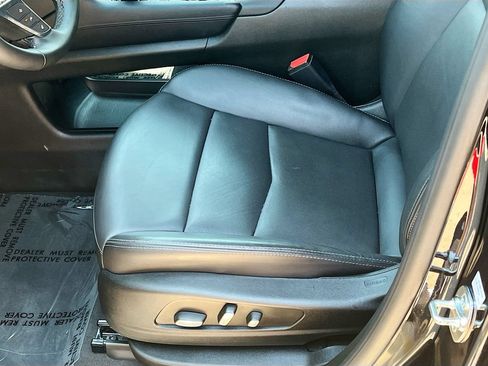 Used 2025 Cadillac XT5 Sportv w/ Technology Package AWD/4WD image 20