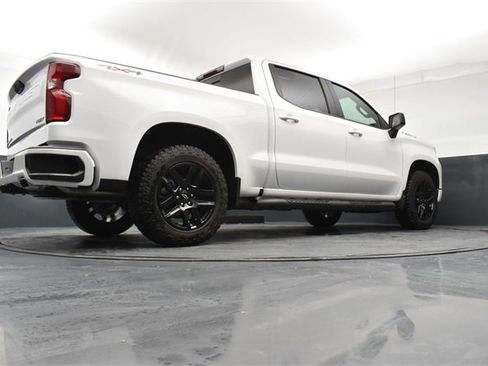 Used 2025 Chevrolet Silverado 1500 RST w/ Convenience Package II image 16