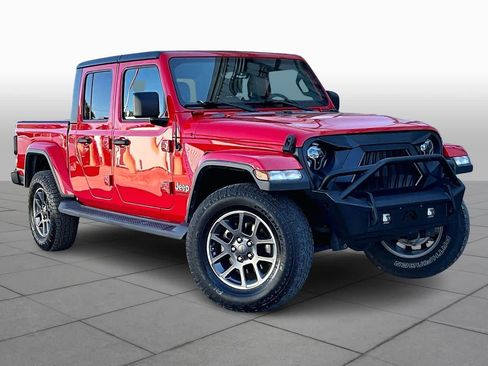 Used 2020 Jeep Gladiator Overland image 5