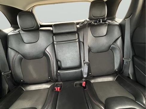 Used 2019 Jeep Cherokee Trailhawk w/ Comfort & Convenience Group AWD/4WD image 25