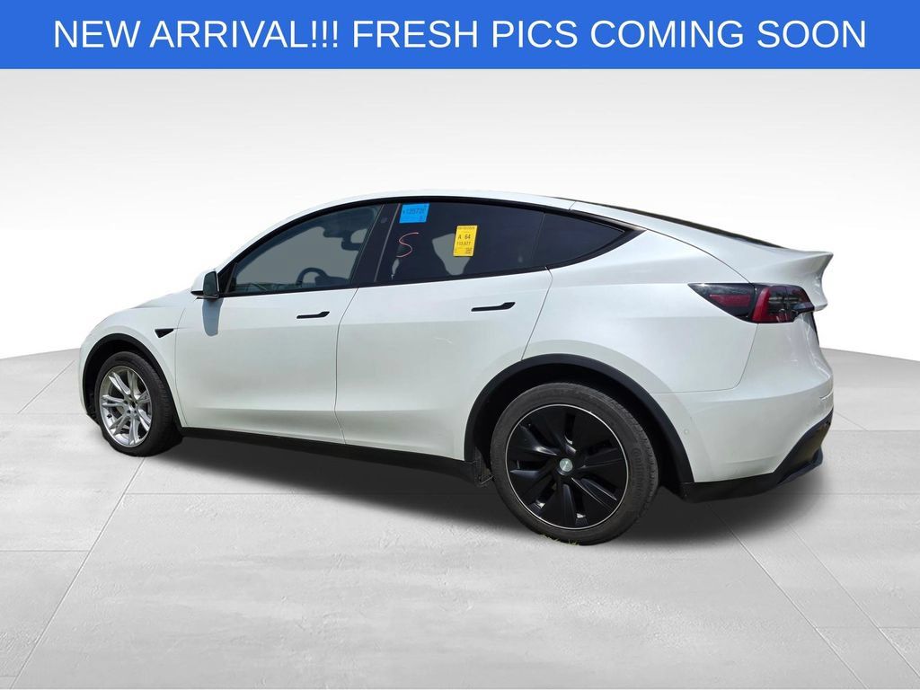 Used 2021 Tesla Model Y Long Range AWD/4WD image 4