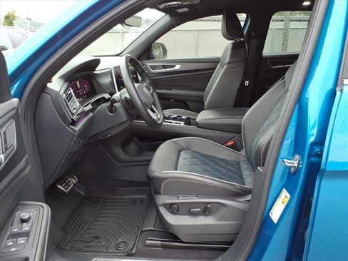 Used 2024 Volkswagen Atlas Cross Sport SEL Premium R-Line image 10