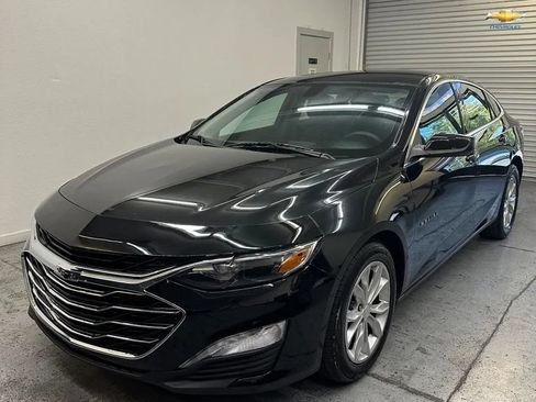 Used 2021 Chevrolet Malibu LT FWD image 3