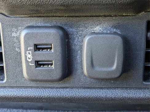 Used 2022 Chevrolet Silverado 1500 LT image 14