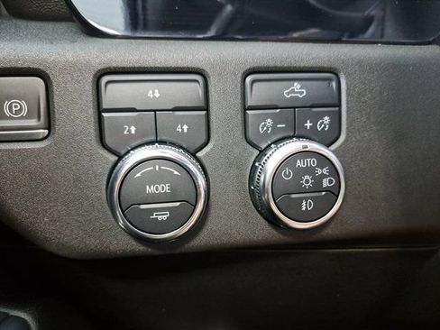 Used 2024 GMC Sierra 2500 SLE w/ SLE Convenience Package AWD/4WD image 20