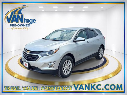 Used 2018 Chevrolet Equinox LT image 1