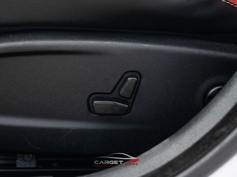 Used 2017 Dodge Charger SRT Hellcat image 38