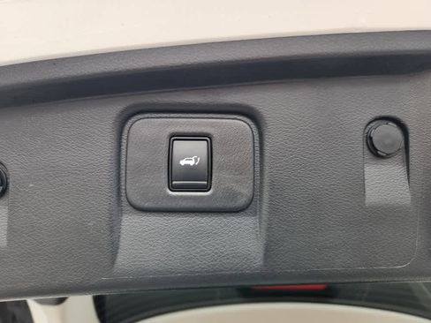 Used 2023 Nissan Murano SL image 14