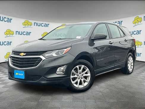 Used 2019 Chevrolet Equinox LS image 3