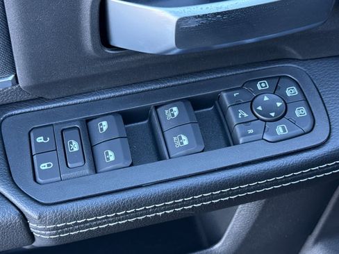 New 2026 RAM 3500 Big Horn AWD/4WD image 13