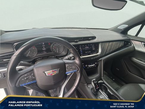 Certified 2023 Cadillac XT6 Premium Luxury w/ Technology Package FWD image 15