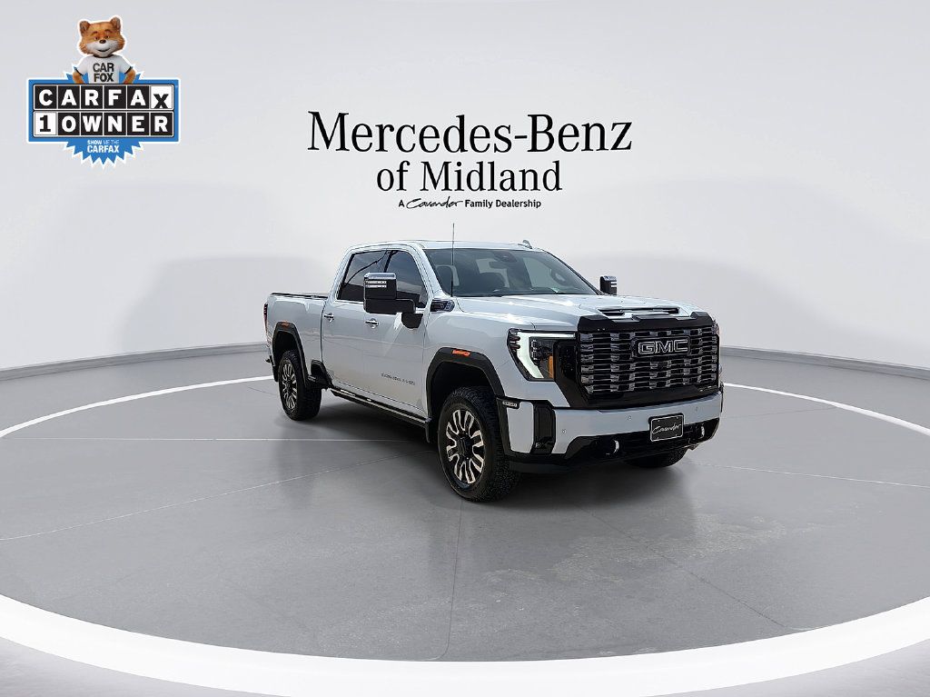 Used 2026 GMC Sierra 2500 Denali Ultimate w/ Max Trailering Package AWD/4WD image 2