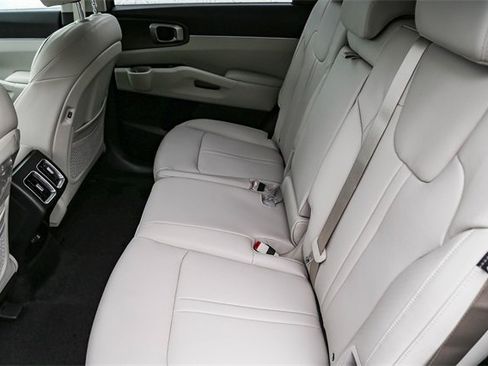 New 2026 Kia Sorento EX image 17