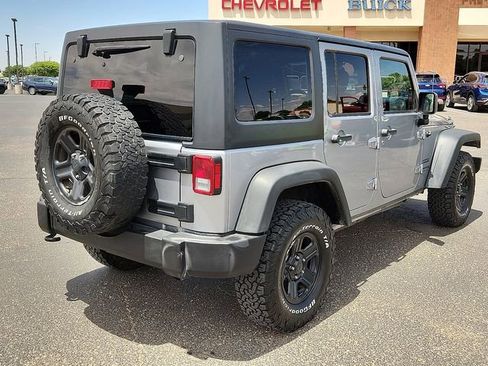 Used 2018 Jeep Wrangler Unlimited Sport w/ Connectivity Group AWD/4WD image 4