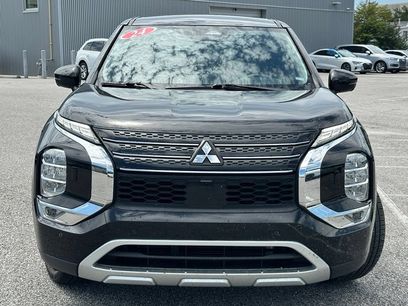 Used 2024 Mitsubishi Outlander SE