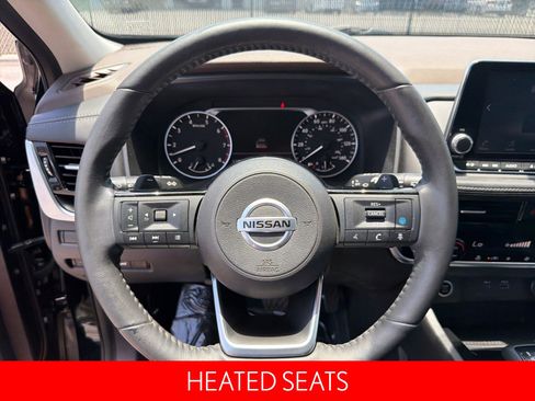 Used 2021 Nissan Rogue SV w/ Premium Package FWD image 14