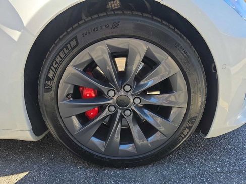 Used 2019 Tesla Model S Performance image 26