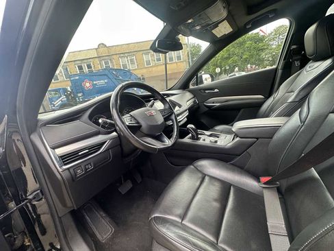 Used 2019 Cadillac XT4 Premium Luxury image 14