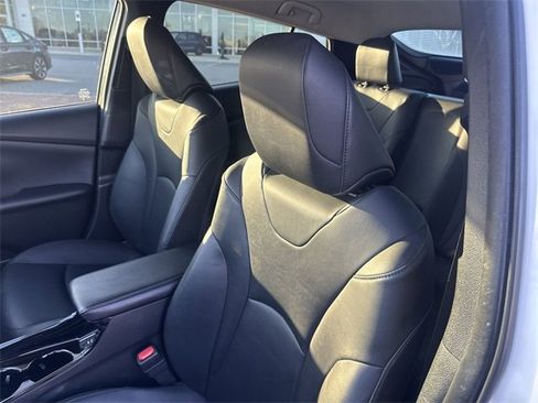 Used 2019 Toyota Prius Prime Advanced image 14