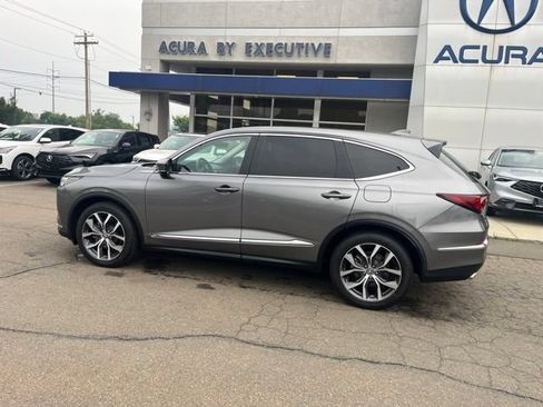 Used 2023 Acura MDX SH-AWD w/ Technology Package image 5