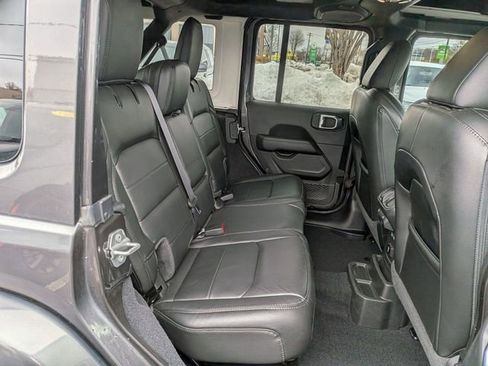 Certified 2021 Jeep Wrangler Unlimited Sahara image 29