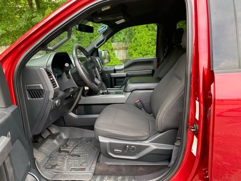 Used 2016 Ford F150 XLT w/ Equipment Group 302A Luxury AWD/4WD image 9