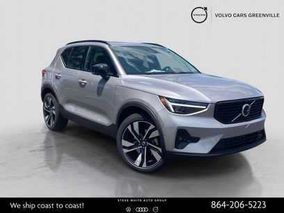 New 2026 Volvo XC40 B5 Ultra w/ Protection Package Premier