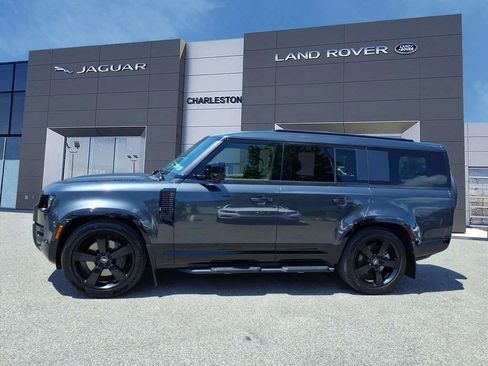 Certified 2025 Land Rover Defender 130 X-Dynamic SE AWD/4WD image 2