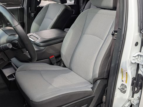 Used 2024 RAM 2500 Big Horn w/ Bed Utility Group image 16