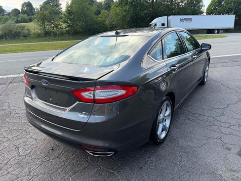 Used 2015 Ford Fusion SE w/ Equipment Group 201A FWD image 7