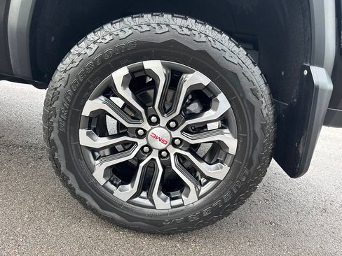 Used 2024 GMC Canyon Denali AWD/4WD image 27
