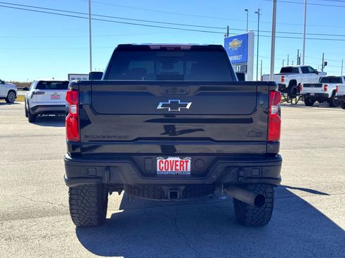 Used 2024 Chevrolet Silverado 2500 ZR2 w/ ZR2 Bison Edition image 8