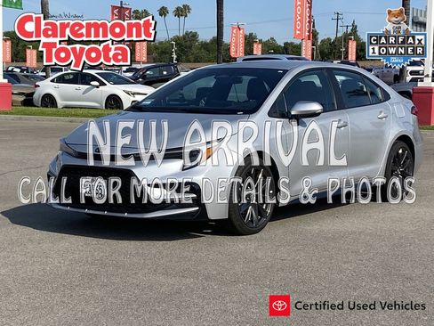 Used 2025 Toyota Corolla SE image 1