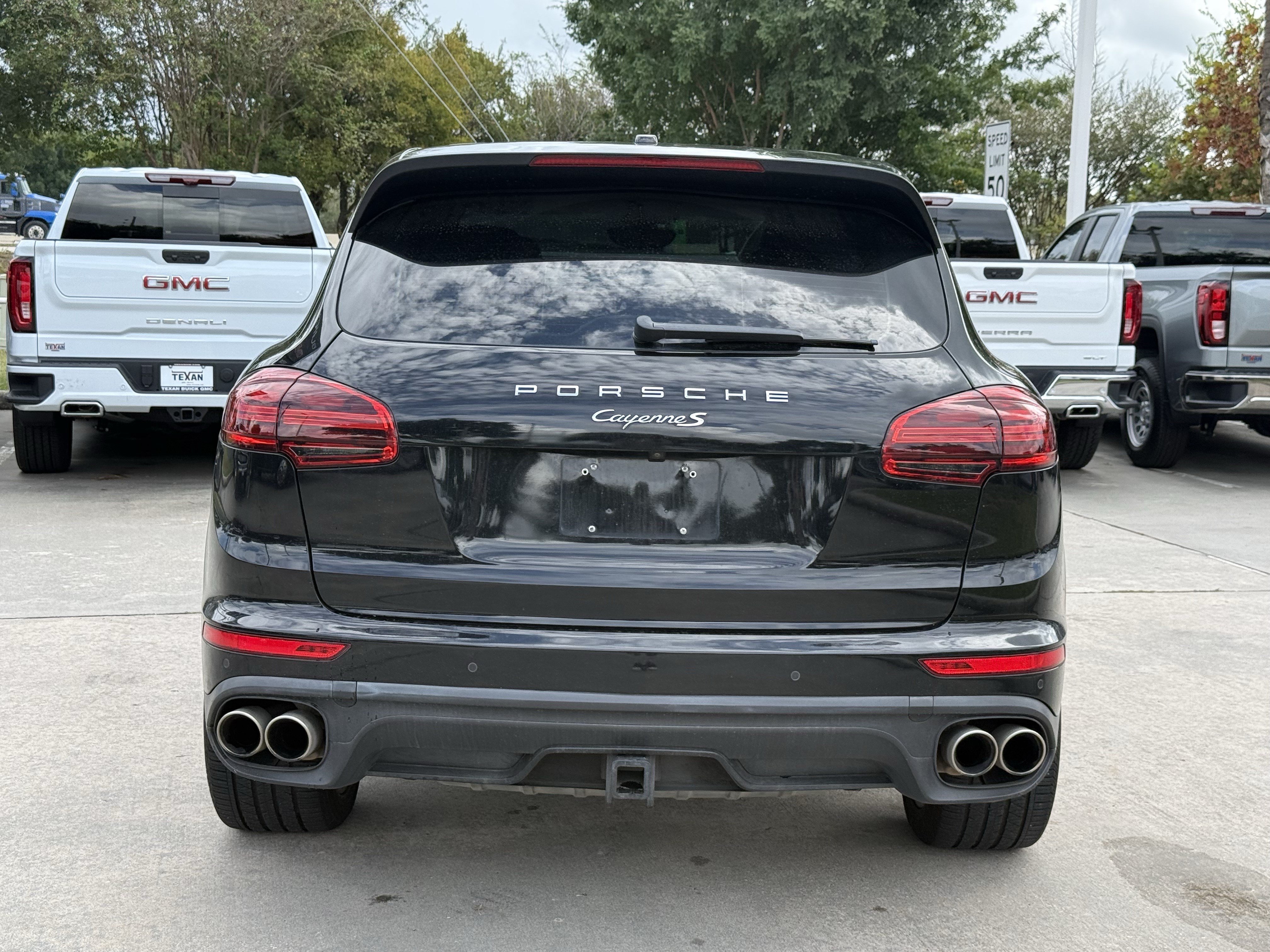 Used 2016 Porsche Cayenne S AWD/4WD image 6