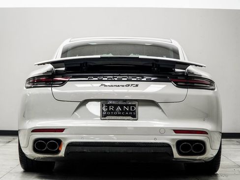 Used 2020 Porsche Panamera GTS image 11