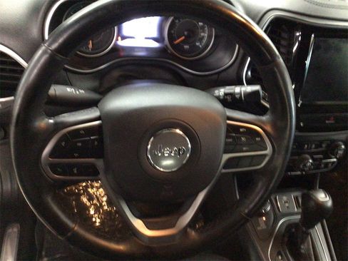 Used 2020 Jeep Cherokee High Altitude image 17