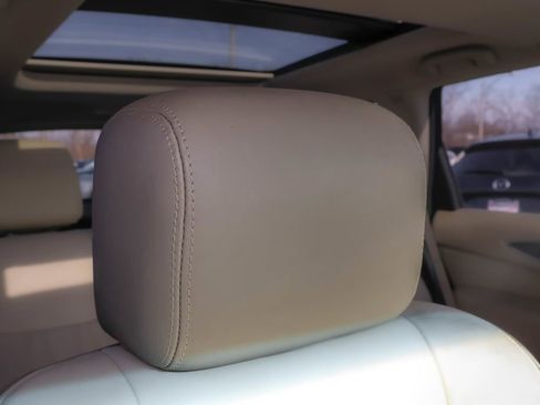 Used 2016 INFINITI QX60 Luxe w/ Deluxe Technology Package image 38