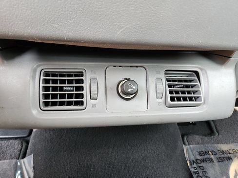 Used 2013 Toyota Tundra 2WD CrewMax w/ Tow Pkg image 9