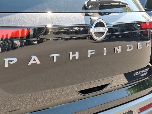 New 2026 Nissan Pathfinder Platinum AWD/4WD image 5