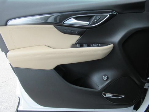Used 2025 Buick Envision Preferred AWD/4WD image 20