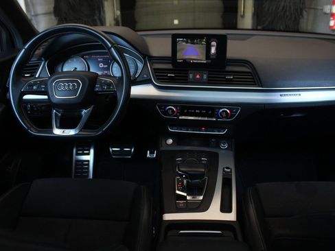 Used 2020 Audi SQ5 Premium w/ Convenience Package AWD/4WD image 17