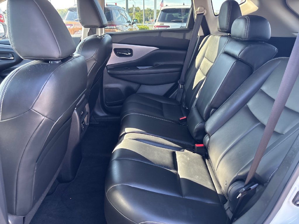 Used 2024 Nissan Murano SV AWD/4WD image 19
