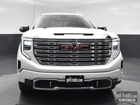 Used 2023 GMC Sierra 1500 Denali w/ Denali Reserve Package AWD/4WD image 53