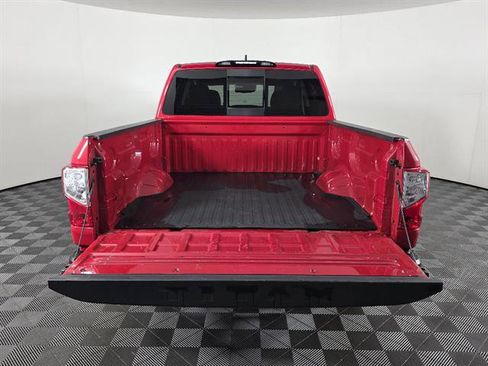 Used 2024 Nissan Titan SV w/ SV Convenience Package image 20