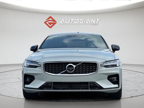 Used 2020 Volvo S60 T5 R-Design FWD image 12